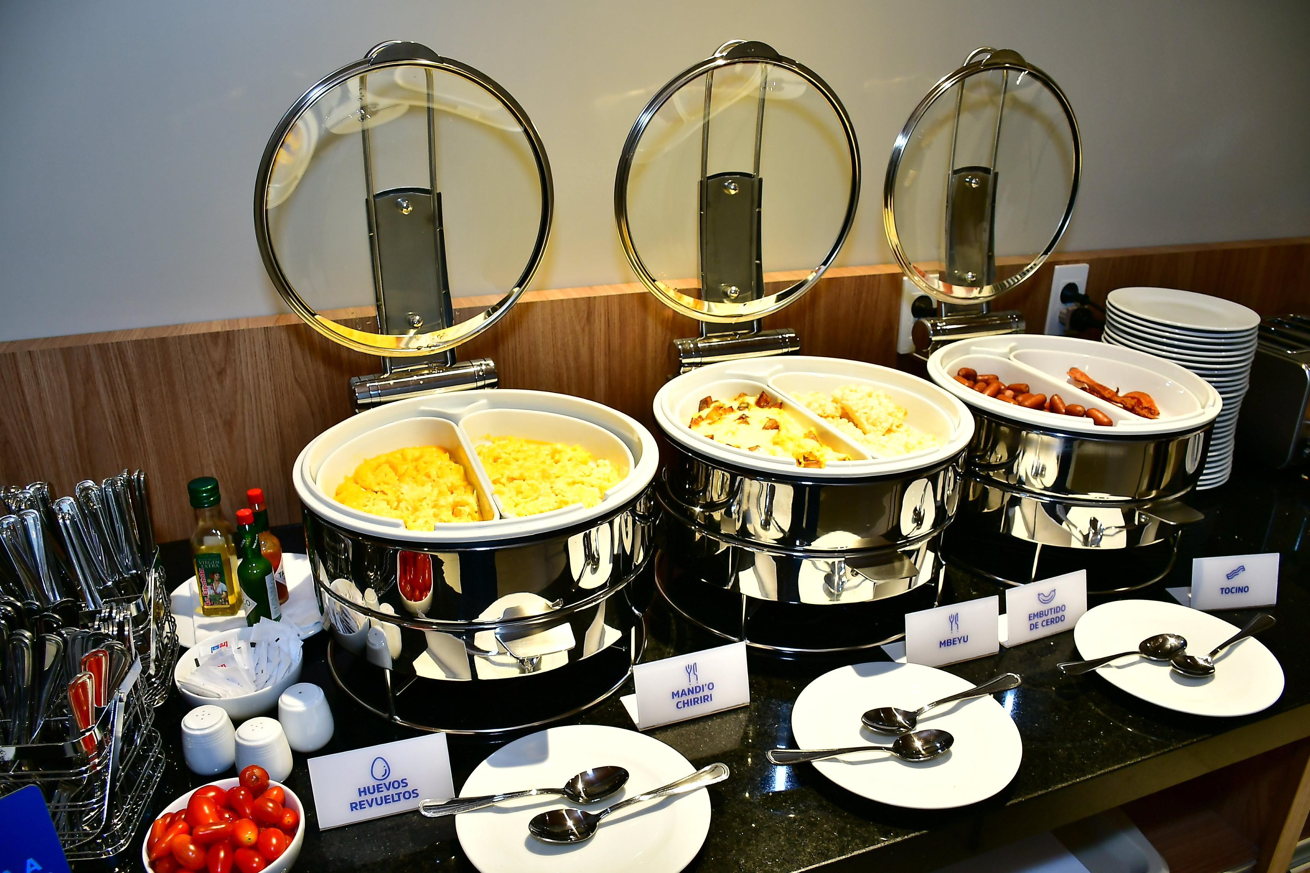 Holiday Inn Express Asuncion Aviadores By Ihg Esterno foto