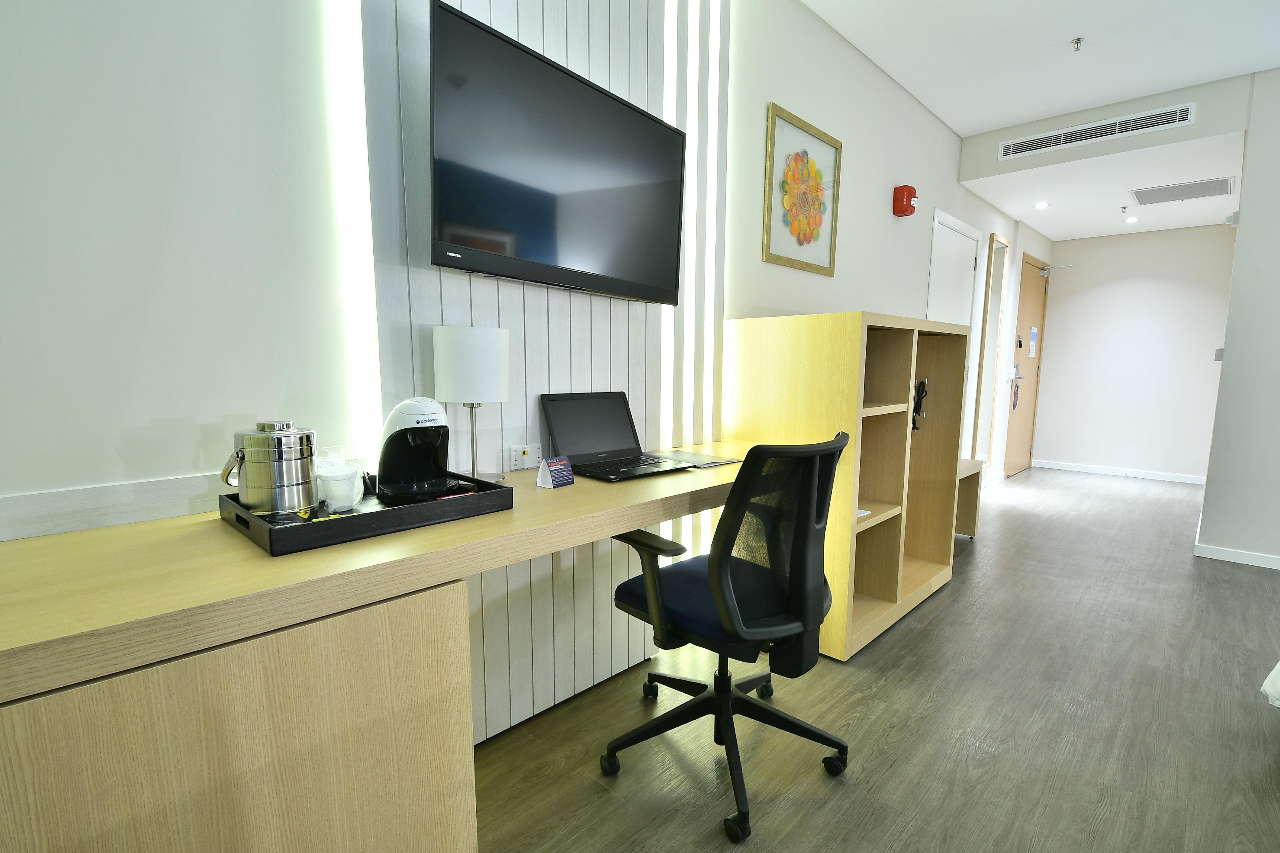 Holiday Inn Express Asuncion Aviadores By Ihg Esterno foto
