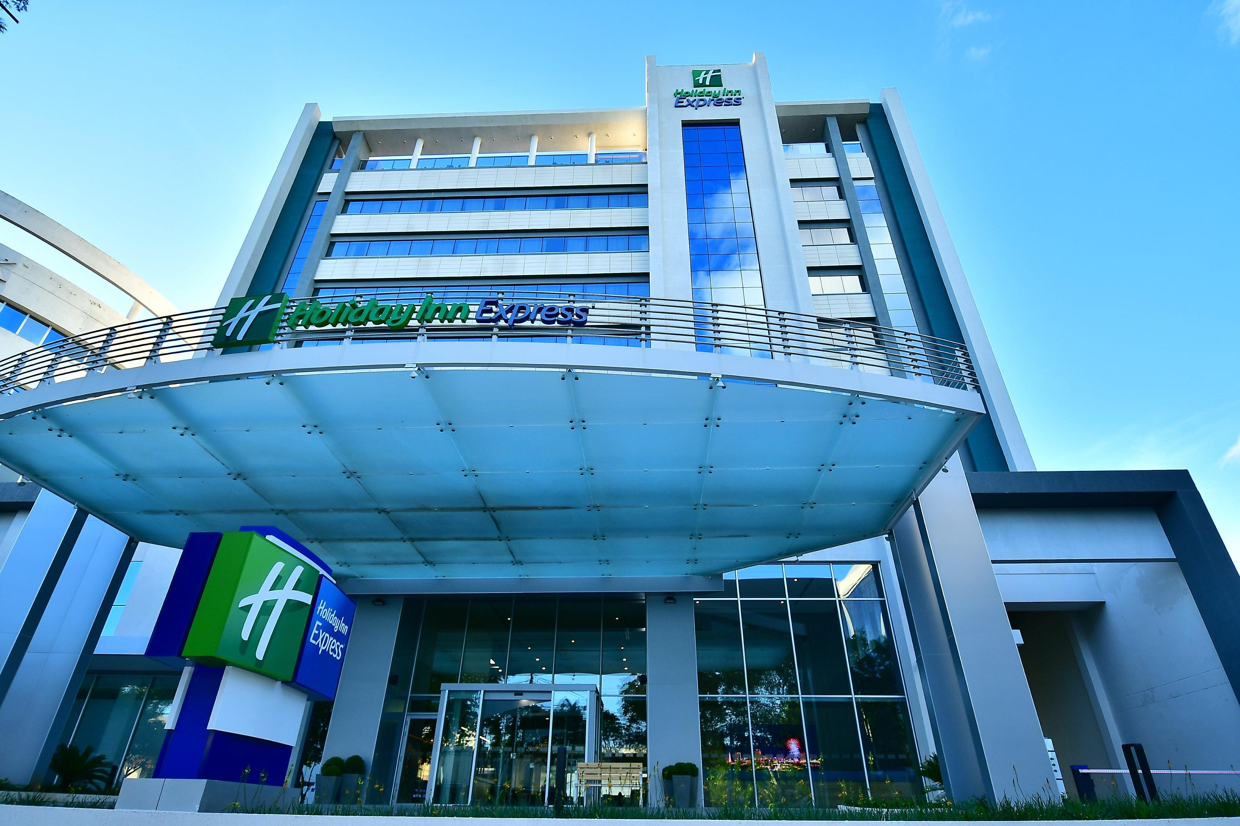 Holiday Inn Express Asuncion Aviadores , An Ihg Hotel Esterno foto